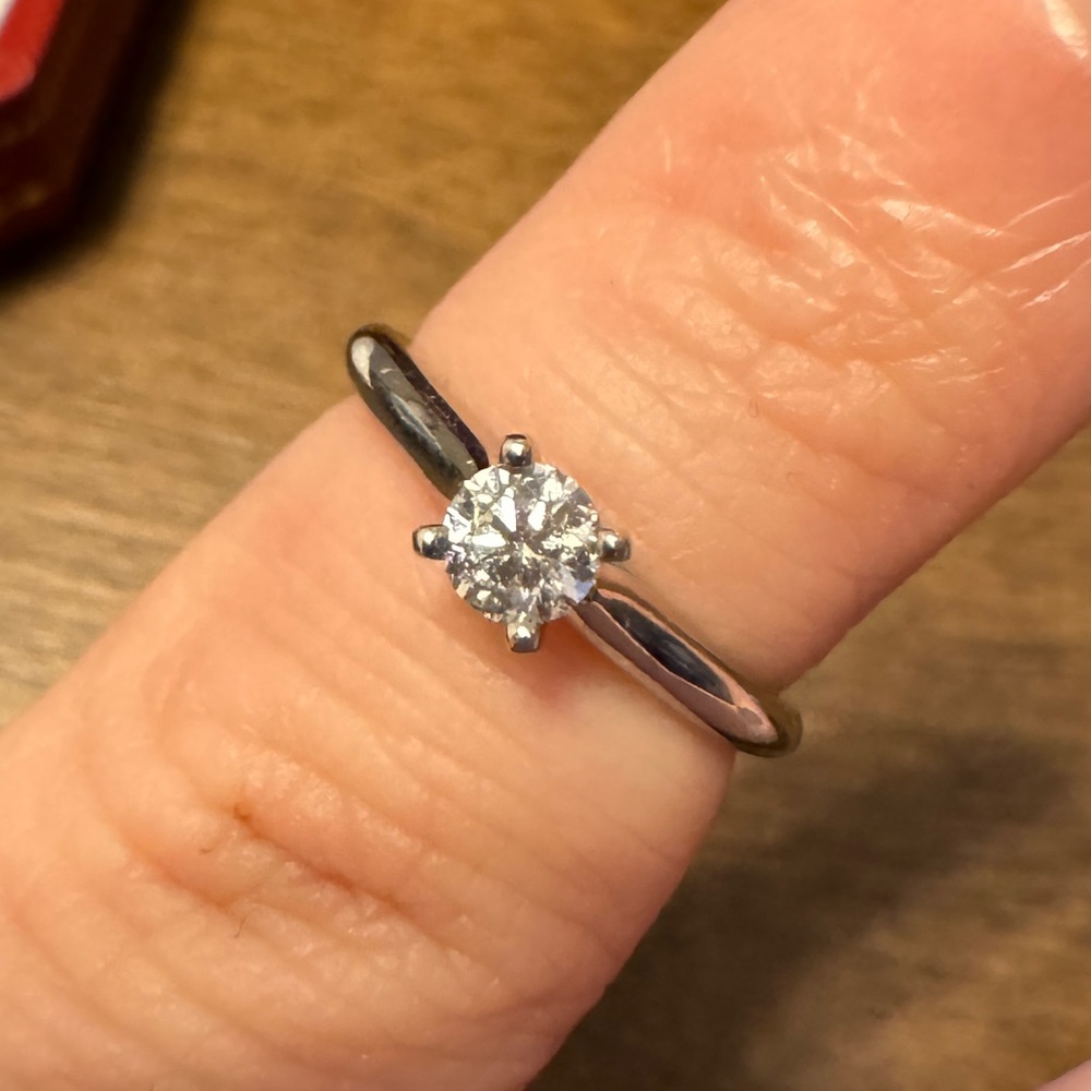Cartier 1895 1/4 Carat VVS2/E GIA Natural Diamond Platinum Engagement Ring Sz 46 - Picture 5 of 16